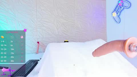 Snapshot of antonella_jae chatting on 03-06-25, 11:42 Anto online show from 03-06-25, 11:42