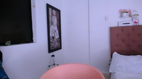 antonella online show from 01-08-25, 02:57