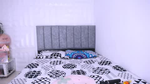 antonella online show from 02-18-25, 02:49