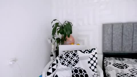 antonella online show from 03-08-25, 04:23