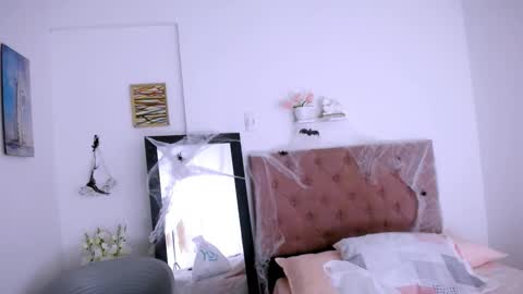 antonella online show from 10-10-25, 09:08