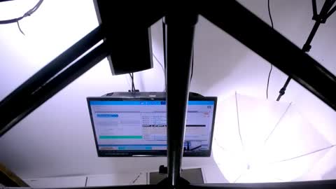 antonella online show from 10-28-25, 06:06