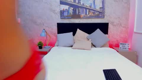 Snapshot of antonella_ponss chatting on 10-21-25, 01:34 antonella_ponss online show from 10-21-25, 01:34