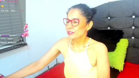 Snapshot of antonella_rizzo01 chatting on 06-03-26, 12:57 antonella_rizzo01 online show from 06-03-26, 12:57