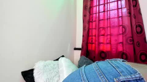 Snapshot of antonella_rod chatting on 02-22-25, 05:02 antonella_rod online show from 02-22-25, 05:02