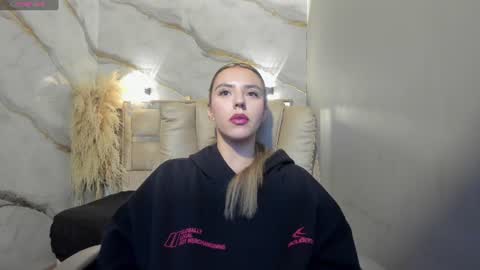 Valentina online show from 07-19-26, 10:35