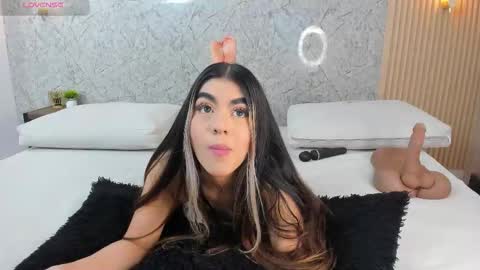 Snapshot of antonella_west chatting on 11-06-25, 08:21 Anto online show from 11-06-25, 08:21