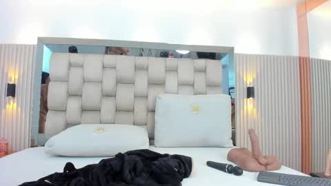 Snapshot of antonella_west chatting on 11-07-25, 02:39 Anto online show from 11-07-25, 02:39