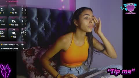 AntonellaAndNoah online show from 01-07-25, 11:24