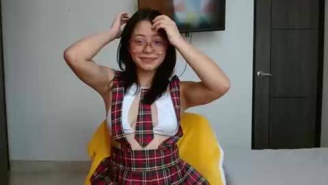 ANTONELLA online show from 10-16-25, 03:24