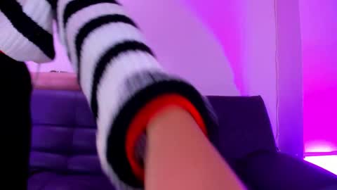 Antonellajohnston online show from 10-02-25, 01:40