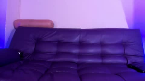 Antonellajohnston online show from 10-09-25, 05:11