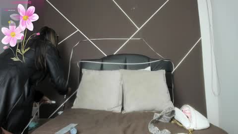 Snapshot of antonellarosss chatting on 01-30-25, 11:44 A N T O N E L L A online show from 01-30-25, 11:44