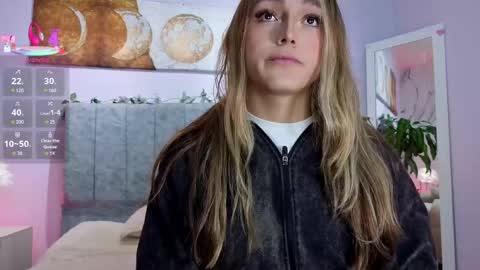 Snapshot of antonellastar24_ chatting on 04-29-26, 07:42 Antonella online show from 04-29-26, 07:42
