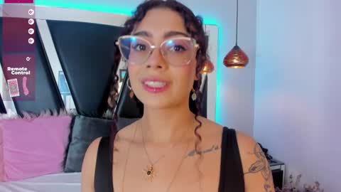 A N T O N E L L E  online show from 02-09-25, 12:08