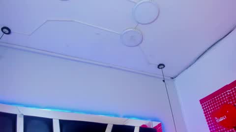 A N T O N E L L E  online show from 02-15-25, 11:28