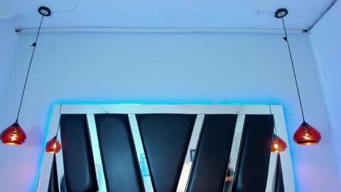 A N T O N E L L E  online show from 02-21-25, 11:33