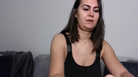 Antonia online show from 11-16-25, 04:07