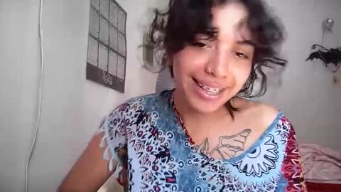 Snapshot of antoniabloom chatting on 01-07-26, 04:53 Antonia online show from 01-07-26, 04:53