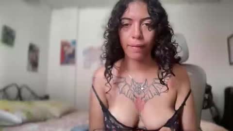 Snapshot of antoniabloom chatting on 02-09-26, 07:07 Antonia online show from 02-09-26, 07:07