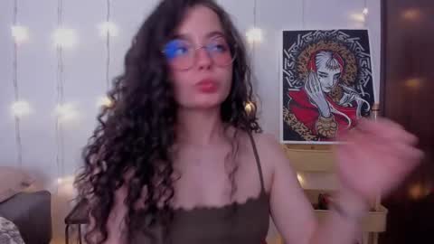 Snapshot of antoniart_ chatting on 02-16-25, 02:09 Antonia online show from 02-16-25, 02:09