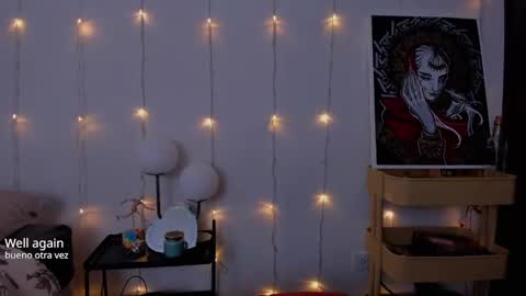 Snapshot of antoniart_ chatting on 02-21-25, 02:06 Antonia online show from 02-21-25, 02:06