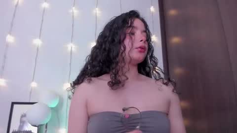 Snapshot of antoniart_ chatting on 09-29-25, 02:16 Antonia online show from 09-29-25, 02:16