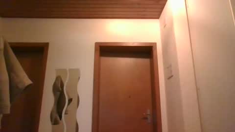 Insta antonio1234820 online show from 10-25-25, 11:32