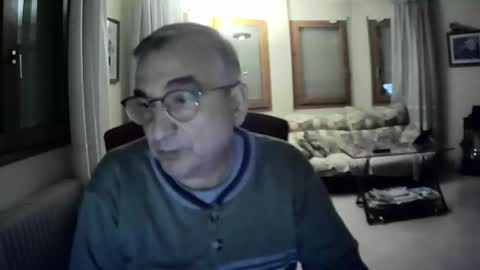 Snapshot of antonio2605 chatting on 01-06-25, 04:47 Antonio online show from 01-06-25, 04:47