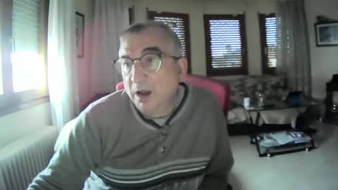 Snapshot of antonio2605 chatting on 01-06-25, 10:57 Antonio online show from 01-06-25, 10:57