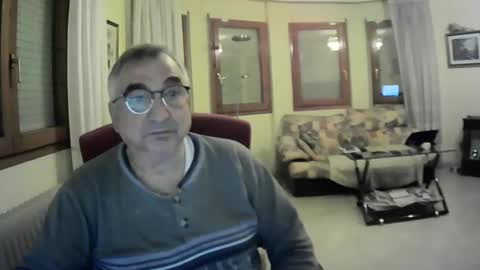 Snapshot of antonio2605 chatting on 01-17-25, 02:29 Antonio online show from 01-17-25, 02:29