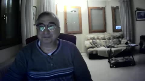 Snapshot of antonio2605 chatting on 01-19-25, 01:53 Antonio online show from 01-19-25, 01:53