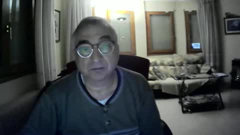 Snapshot of antonio2605 chatting on 01-19-25, 04:54 Antonio online show from 01-19-25, 04:54