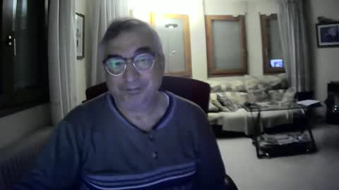 Snapshot of antonio2605 chatting on 01-23-25, 01:08 Antonio online show from 01-23-25, 01:08