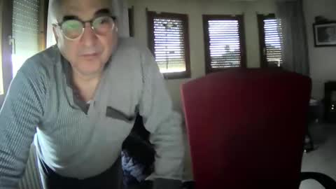 Snapshot of antonio2605 chatting on 01-29-25, 12:24 Antonio online show from 01-29-25, 12:24