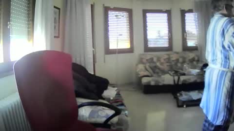 Snapshot of antonio2605 chatting on 02-06-25, 11:43 Antonio online show from 02-06-25, 11:43