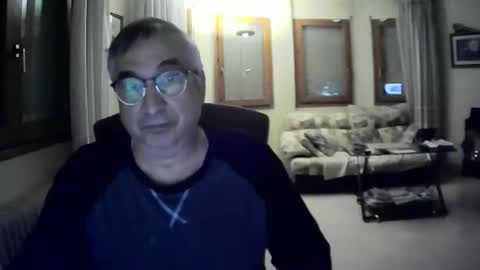 Snapshot of antonio2605 chatting on 02-07-25, 09:58 Antonio online show from 02-07-25, 09:58