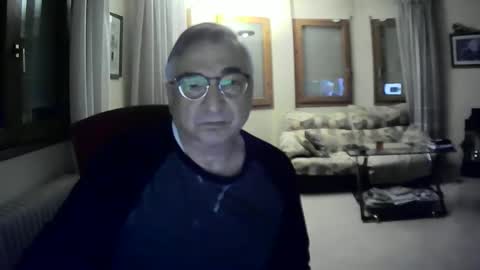 Snapshot of antonio2605 chatting on 02-09-25, 08:13 Antonio online show from 02-09-25, 08:13
