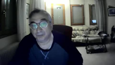 Snapshot of antonio2605 chatting on 02-23-25, 05:23 Antonio online show from 02-23-25, 05:23