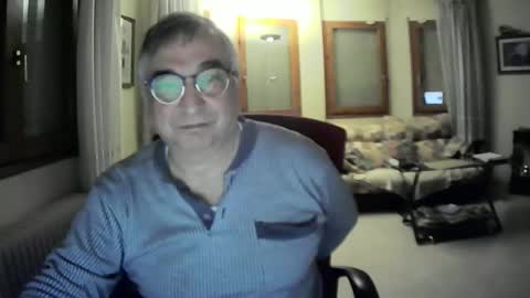 Snapshot of antonio2605 chatting on 02-24-25, 11:09 Antonio online show from 02-24-25, 11:09