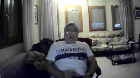 Snapshot of antonio2605 chatting on 02-28-25, 06:52 Antonio online show from 02-28-25, 06:52