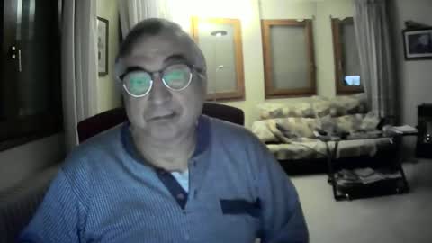 Snapshot of antonio2605 chatting on 03-08-25, 02:45 Antonio online show from 03-08-25, 02:45