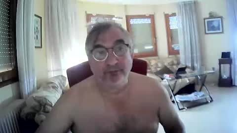 Snapshot of antonio2605 chatting on 10-03-25, 10:23 Antonio online show from 10-03-25, 10:23