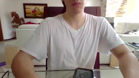 Snapshot of antonio_ricci chatting on 02-06-25, 07:51 antonio_ricci online show from 02-06-25, 07:51