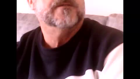 Snapshot of antonioxx454 chatting on 12-14-25, 03:28 AntonioyJesy online show from 12-14-25, 03:28