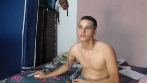 Snapshot of antony_2024 chatting on 01-17-25, 11:29 karol y antony online show from 01-17-25, 11:29
