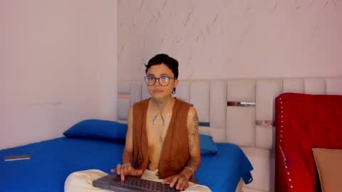 Snapshot of antony_d_ossa chatting on 05-10-26, 08:25 antony_d_ossa online show from 05-10-26, 08:25