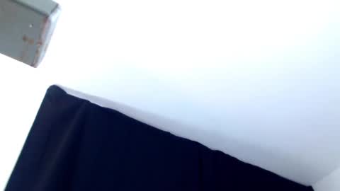 Instagram miguelangel1802  online show from 09-15-25, 05:24