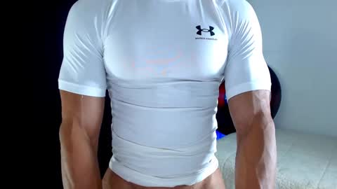 Instagram miguelangel1802  online show from 09-17-25, 05:03