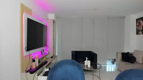 Snapshot of antotss chatting on 01-19-25, 11:00 Maria Antonia online show from 01-19-25, 11:00